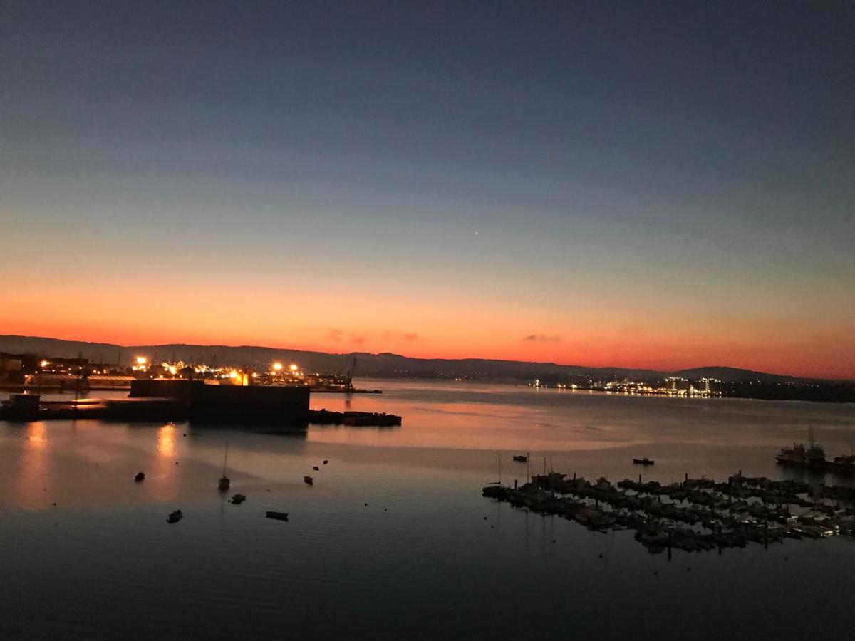 Grana Beach Ferrol ア・コルーニャ エクステリア 写真